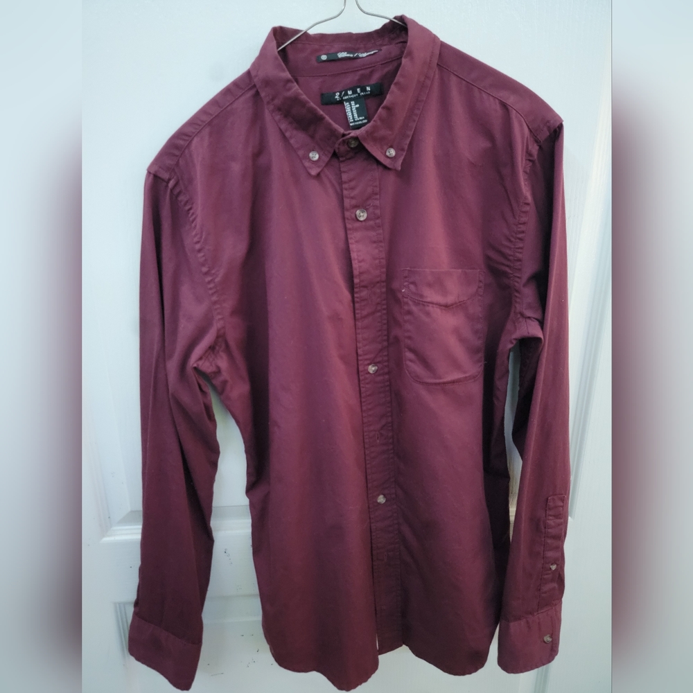 21 Men Maroon Button Up